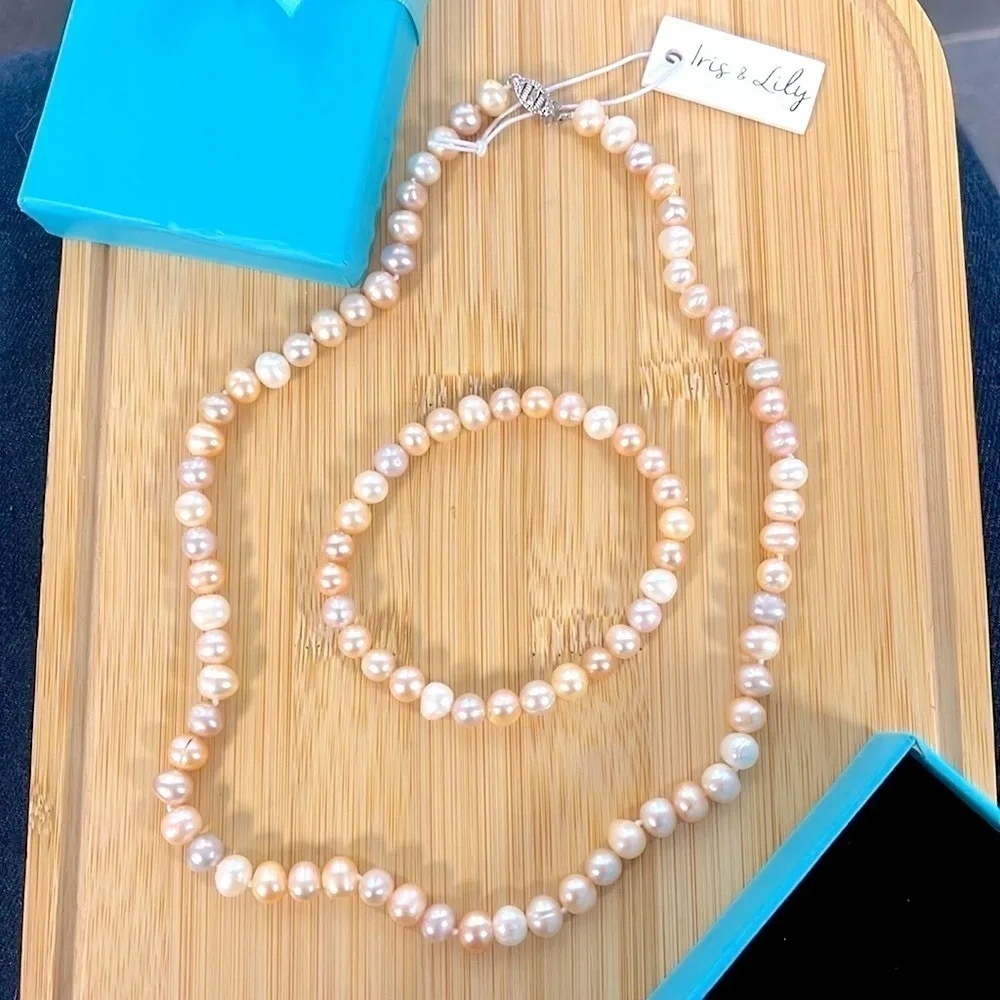 Brand New Iris & Lily Sterling Silver Freshwater Pearl Necklace & Bracelet Set